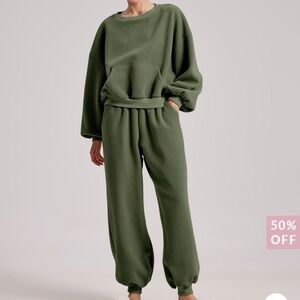 Nap loungewear fuzzy bear set